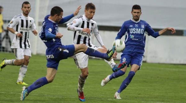 banii pentru pandurii in conturile lui condescu