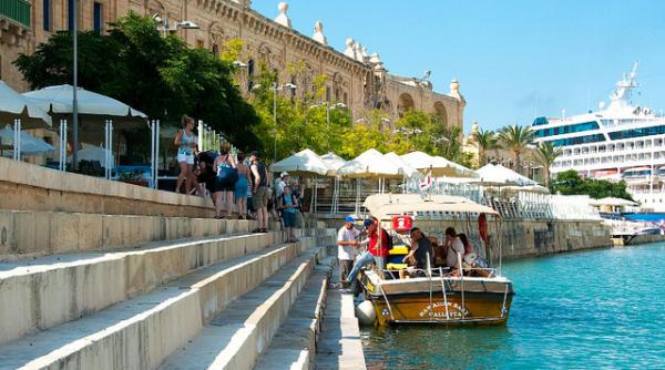 comorile discrete ale maltei