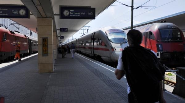 cantarea romaniei defaimarea occidentului 8 trenuri nemtesti si alte arogante