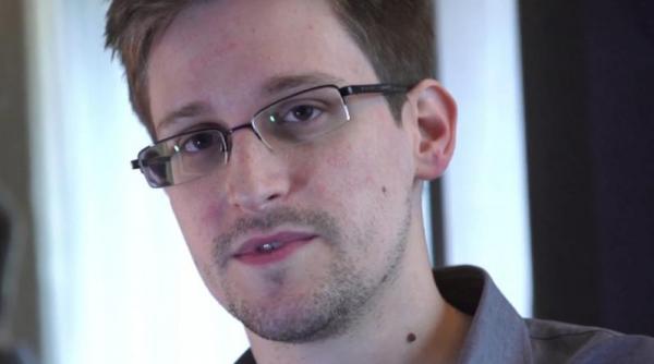 americanul se pregateste sa plece snowden a primit documentele care ii permit sa paraseasca aeroportul din moscova
