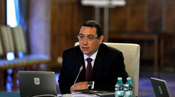 ponta nu dam afara zeci de mii de oameni desfiintam 60 000 posturi vacante si restructuram 2 800 din toate ministerele