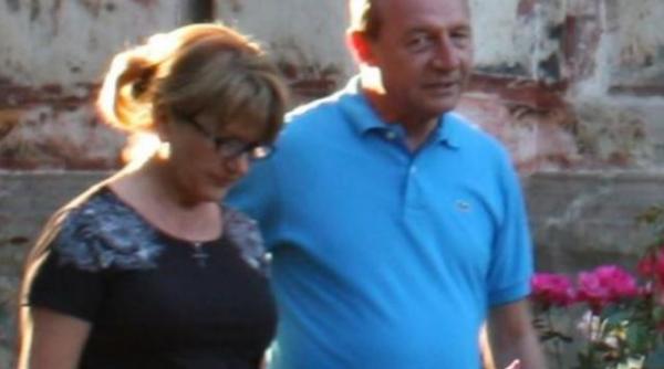 presedintele basescu in vacanta la neptun