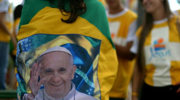 papa francisc a binecuvantat drapelul ilimpiadei din 2016