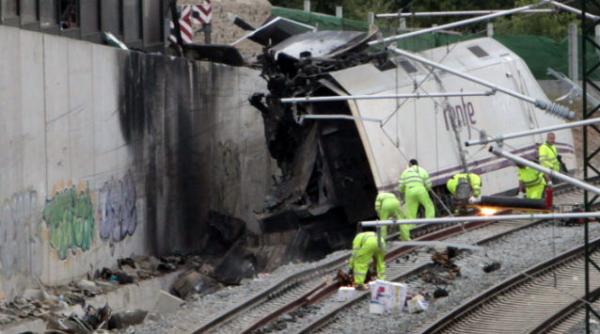 spania sapte zile de doliu regional si trei de doliu national pentru victimele accidentului de tren