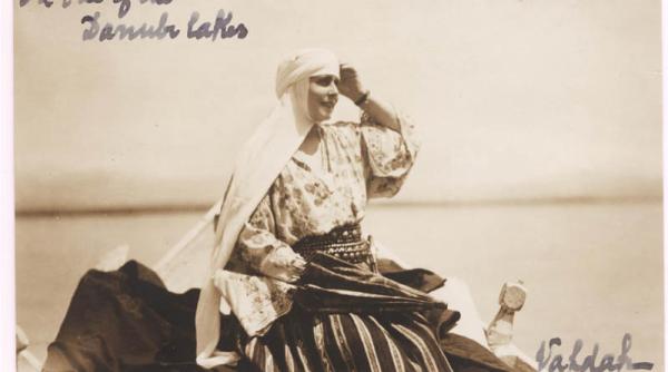 regina maria povestea vietii mele de mai multe luni elisabeta nu mai putea umbla sau isi inchipuia ca nu mai putea