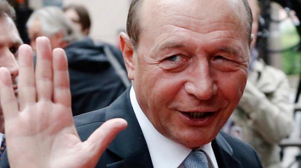 basescu ponta cere csat sa incalce legea si nu pare a fi strain de un aranjament murdar