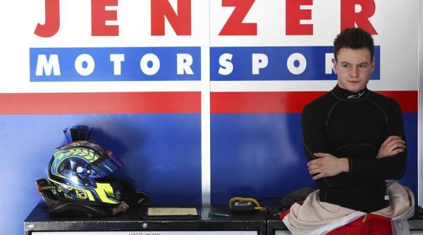 inca o victorie romaneasca robert visoiu a castigat si cursa gp3 din ungaria