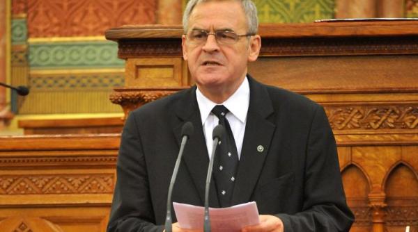 tokes noi ardelenii ne am saturat ca bucurestiul sa administreze ardealul ca pe o colonie