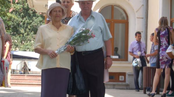 proaspat casatoriti la aproape 70 de ani tineri faceti copii