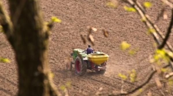 romanii se bat pe joburile din agricultura 7 pe un loc de munca in strainatate