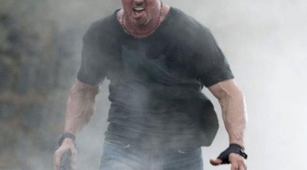 sylvester stallone il face praf pe bruce willis pe twitter ce a postat starul american