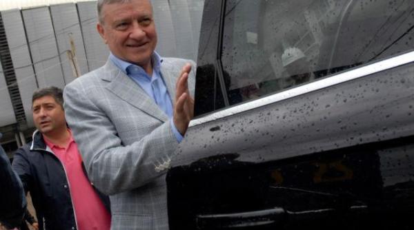 ce mesaj a compus frf pentru suporterii grevisti din giulesti