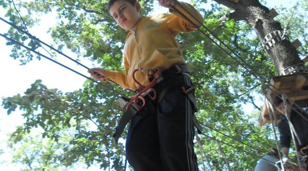 lungul drum spre o viata normala societatea nu e intotdeauna deschisa catre copiii cu autism si familiile lor