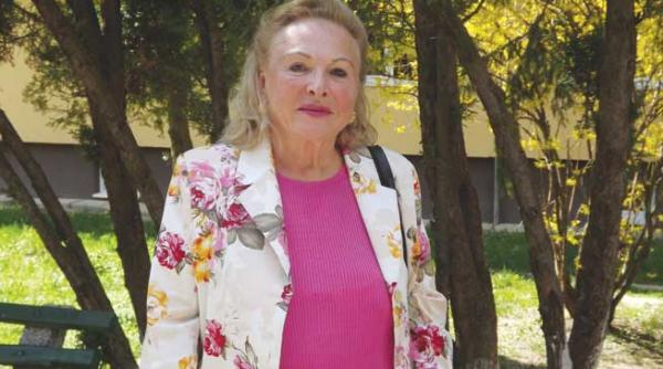 de la sora de razboi asistenta personala a ducesei de windsor si a lui francois mitterrand