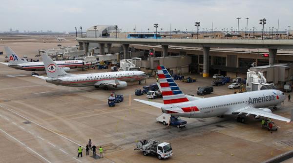 fuziunea dintre american airlines si us airways a fost blocata de justitia americana