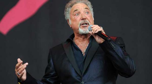 tom jones revine la bucuresti pe 1 noiembrie
