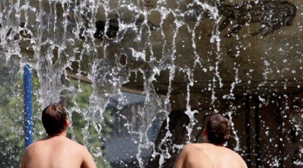 vremea pentru urmatoarele zile temperaturi de 37 de grade dar vom avea si ploi