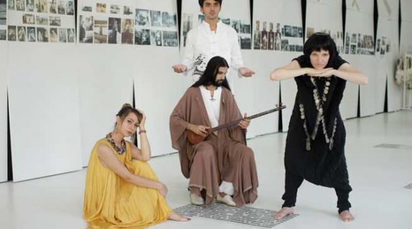 cum s a nascut scenografia spectacolului amor persan