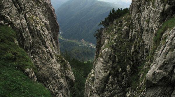 turista accidentata grav in masivul piatra craiului