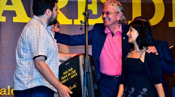 prima floare colt din muntele folk prima valiza a plecat la cosmin vaman