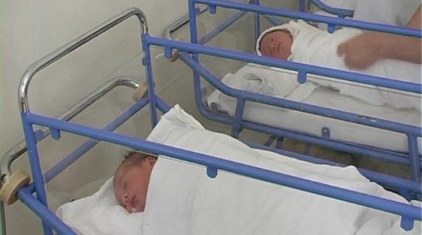 dosar penal pentru neglijenta in serviciu in cazul bebelusului nascut fara picioare de la genunchi in jos si fara antebratul drept