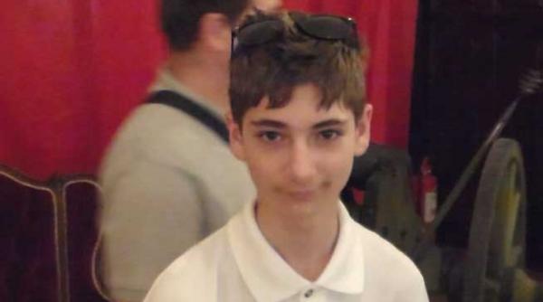 spectacol de muzica populara si dans