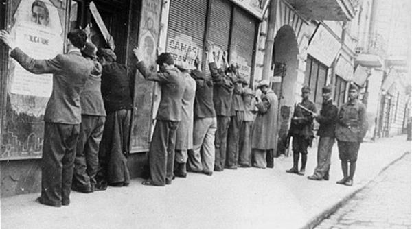 inedit au murit si romani in timpul pogromului de la iasi