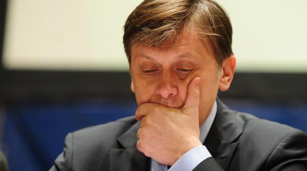 antonescu silaghi si hellvig merg la pe in locul lui busoi si manescu