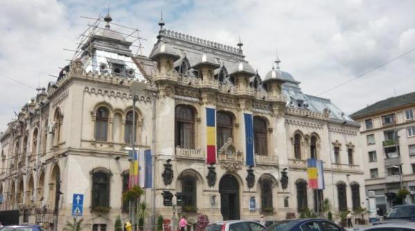 o masina a sri ticsita cu echipamente de ascultare ridicata din fata primariei craiova mesajul liei olguta vasilescu