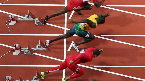 fost detinator al recordului mondial la 100 m depistat pozitiv la controlul antidoping