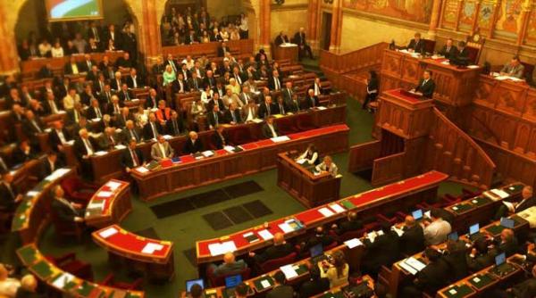 viktor orban avertizeaza bancile si multinationalele colonizarea s a incheiat