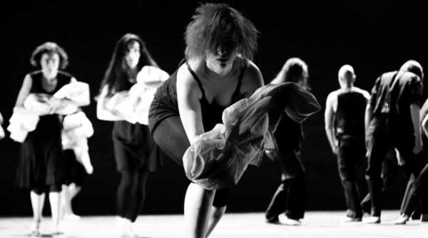 gigi caciuleanu deschide stagiunea la teatrul din sibiu cu mozart steps