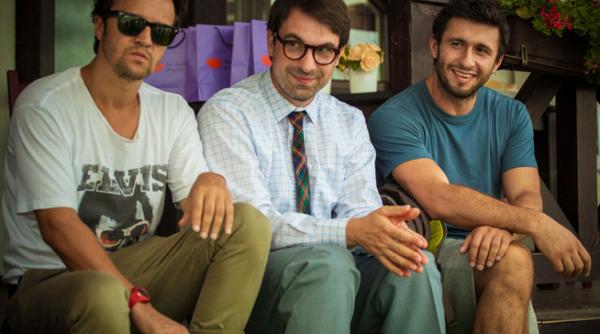 love building o comedie altfel dragos bucur alexandru papadopol si dorian boguta profesori in tabara care repara casnicii