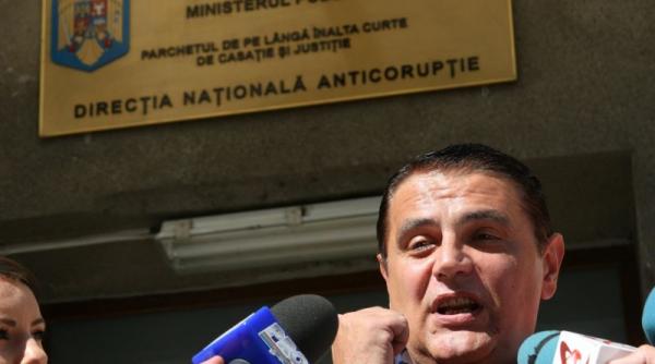 ovidiu silaghi la dna fostul ministru este urmarit penal pentru trafic de influenta