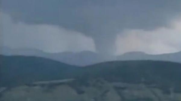 o tornada s a abatut asupra satului tulcean cataloi avariind 40 de case