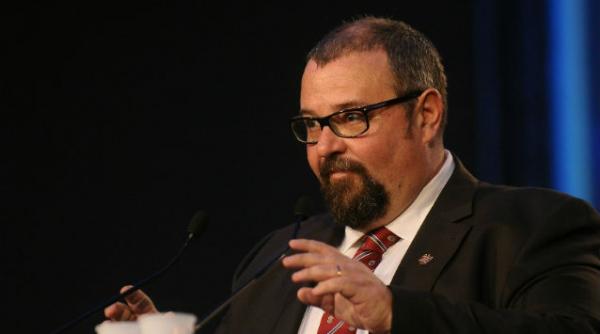 primarul popescu piedone a cerut ancheta sociala in cazul copilului cazut de la etajul 8