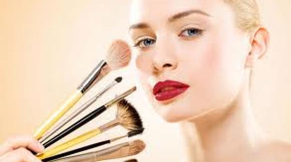 cosmetice cu substante toxice 40 dintre produsele de igiena si infrumusetare contin perturbatori endocrini