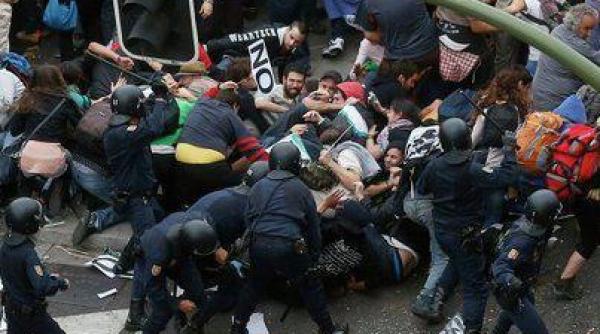 confruntari intre politie si protestatari in mai multe orase din grecia