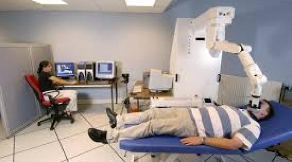 furtuna in lumea medicala americana marul discordiei robotii chirugicali