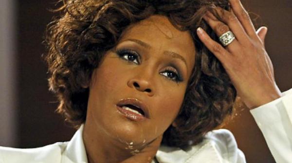 gestul unui politist socheaza america ce a facut ofiterul dupa ce a descoperit trupul neinsufletit al lui whitney houston