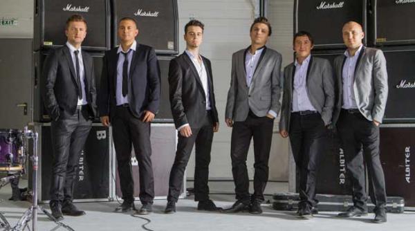 grimus canta in love building