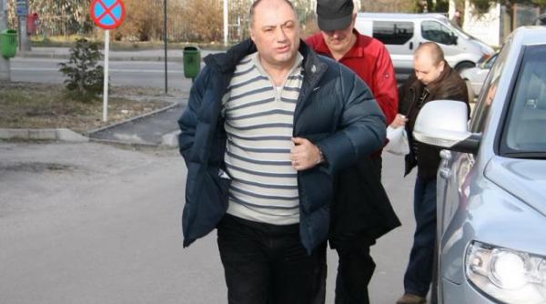 cu ochii in lacrimi fostul primar solomon s a prezentat la ipj dolj