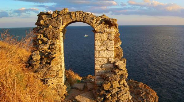 esente tari istorie si rasfat gurmand la cap kaliakra