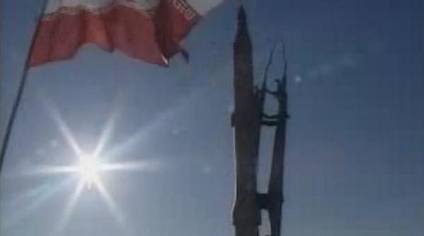 parada militara in iran vedete rachetele balistice tip sejil si ghadr cu actiune la peste 2 000 de kilometri video