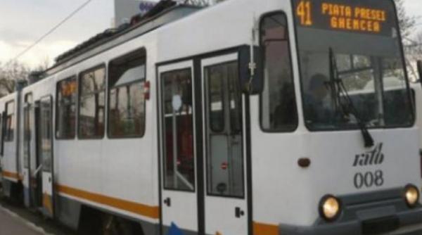 circula ia tramvaiului 41 pe sensul ghencea pia a presei libere blocata in zona podului ciurel