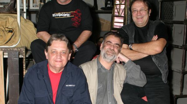 ne suportam fara sa ne doara