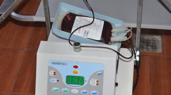 un asistent medical de la coltea cercetat dupa ce vrut sa vanda sangele destinat unui pacient