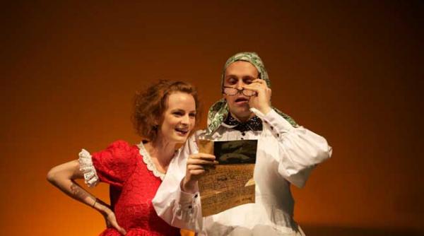 la un fest in teatral