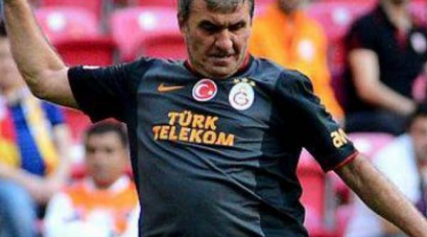 hagi a reusit faza zilei in meciul legendelor contra barcelonei video