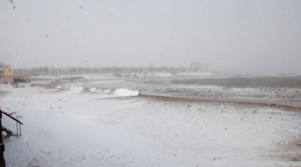 nu vom mai avea unde sa ne bronzam la vara au disparut plajele